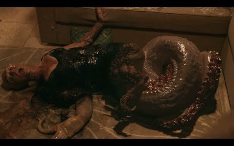 『モンスター 変身する美女』予告編